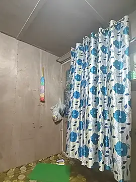 Priya_Boudi369