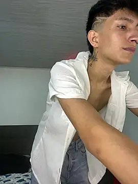 JohanSedas Live XXX Chat
