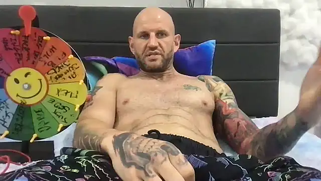 צ'אט XXX בשידור חי של brianomally