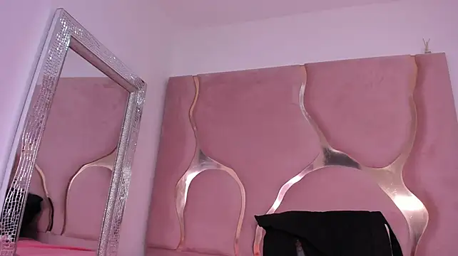 honeyhtx Adlı Modelin Canlı XXX Sohbeti