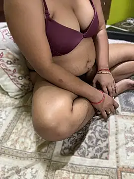 Sissarahotty - bathshow with fucking