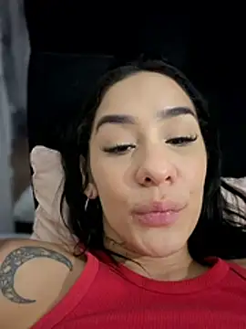 Chat +18 de __IRIS__ ao vivo