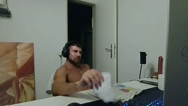 alpha-hunk – Naživo XXX chat