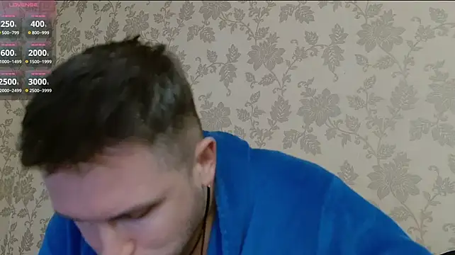 XXX chat uživo modela MartinBrandon