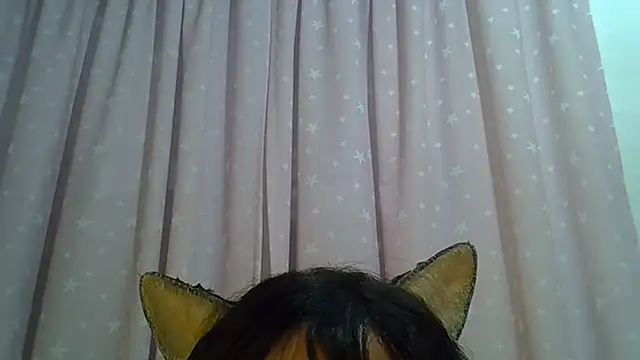 دردشة SkinnyKitten الجنسية المباشرة