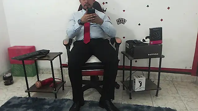 دردشة KalethBigDick الجنسية المباشرة