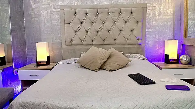 XXX chat uživo modela AldannaFg