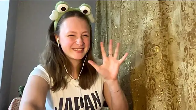 KarimaStubbe - Give me a cute wink