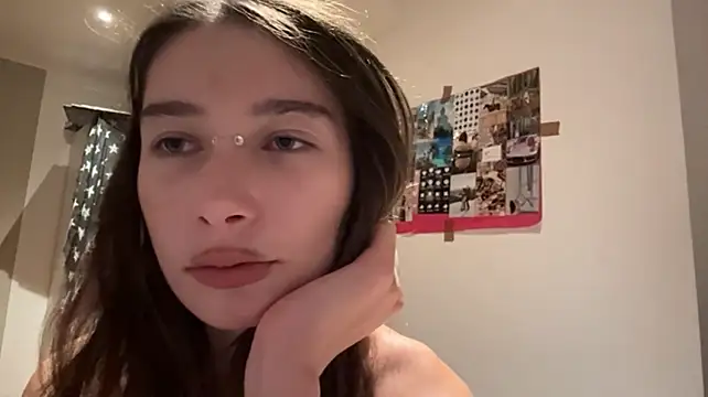 MarkettaChant - show my under boobs