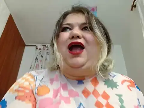 Chat +18 de Luxes_Big ao vivo