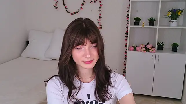 OwlEva's Live XXX Chat