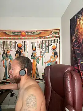 Fathero1time élő XXX-chatje