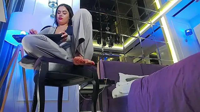 MistressMilana 라이브 XXX 채팅