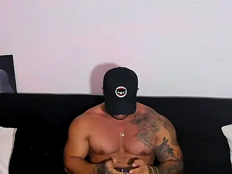 Chat +18 de MarckMathews ao vivo