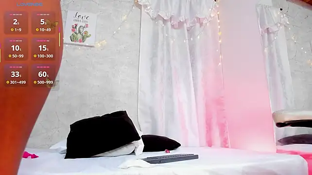 Valerie_curls - show naked
