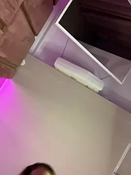 SophieeCharm - get my pussy warm