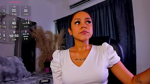 CarolineFyren Live XXX chat