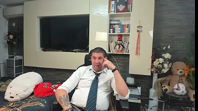 Czat XXX na żywo – SpartacusDaddy48