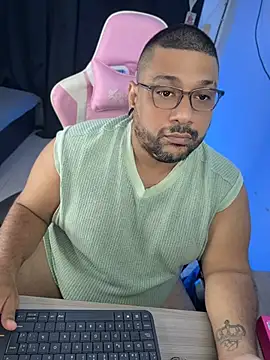 XXX chat uživo modela jacoob_woods