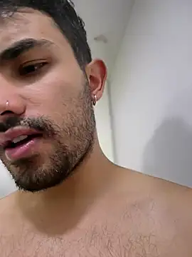 Big_Snake77 Adlı Modelin Canlı XXX Sohbeti
