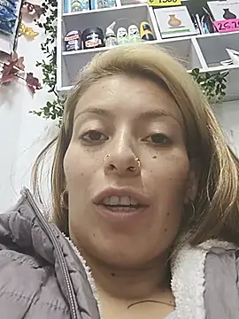 Tefannyy_ - Hello sexy! Show tits in the store