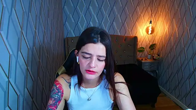 LiaHarryis Adlı Modelin Canlı XXX Sohbeti