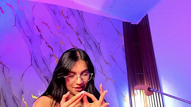 Emmiicute's Live XXX Chat