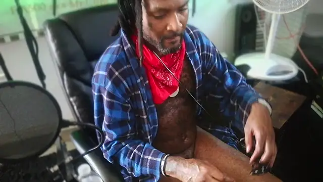 Sexslavescorpio's Live XXX Chat
