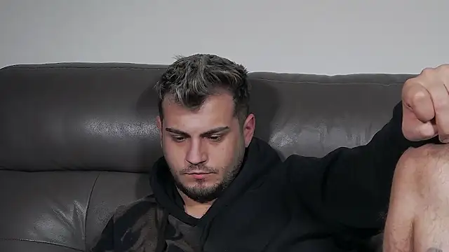 Chat XXX en directo de CrazyDom1