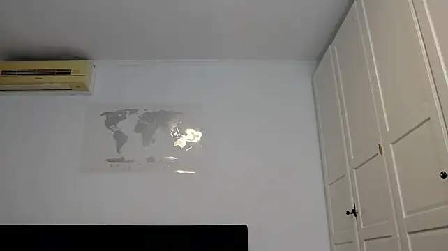 SaraElisei - Full body oil show + play pussy