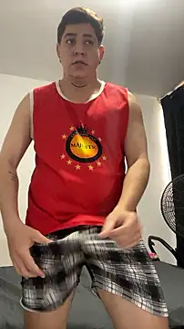 XXX chat uživo modela Fozil_Dvice