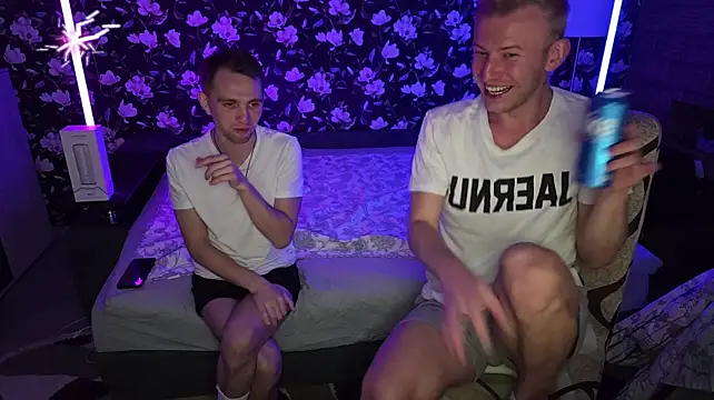 XXX chat uživo modela Vuitton