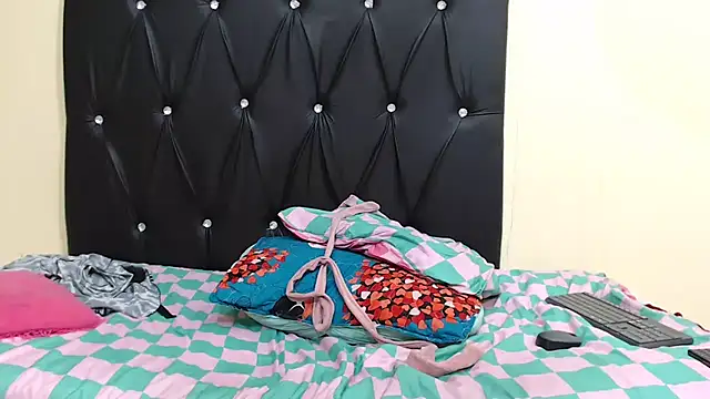PIXIEBITCHXXX26 - help me to find new place for my self