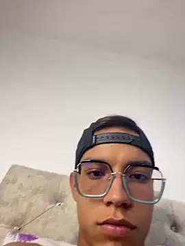 Andres_boy252のライブXXXチャット