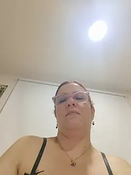 Chat +18 de AmeliieWilson ao vivo