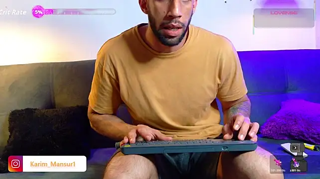 Karim_mansur Adlı Modelin Canlı XXX Sohbeti