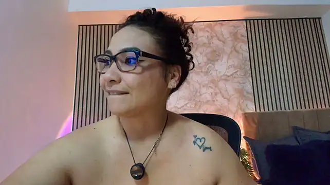 JuliRamirez - Lets make my pussy wet and creamy