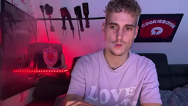 Czat XXX na żywo – Cookieboy88
