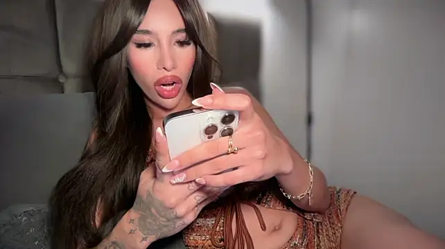 tesehki's Live XXX Chat