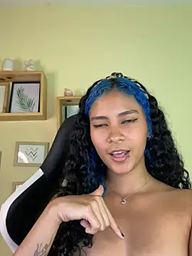 Franchezcaa_ - CUM!!! WOW
