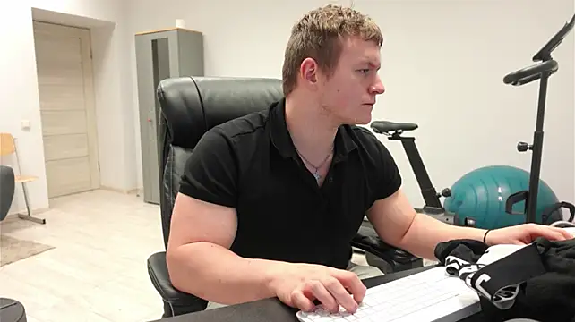 Živý XXX chat Richard_Dullas