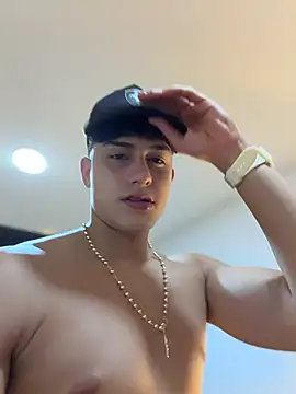 Lander_Cruz লাইভ XXX চ্যাট