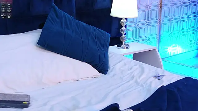 Crystal_Loren - Lush inserted + Dildo penetration🥰🥵