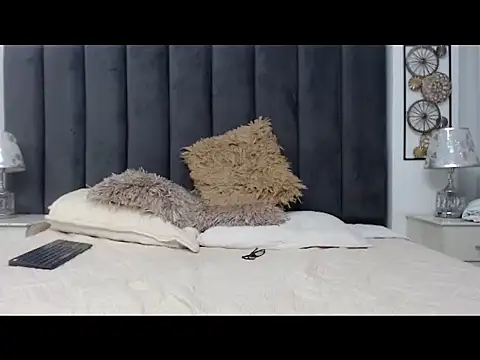 DaniStuart Live XXX-chat