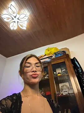 הופעת וובקאם של Miss_blonde_queen