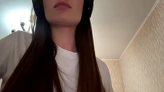 BelvaRandazzo - take of my bra under top