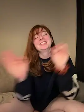 HoneyBunnyyy - Show boobs 1 min