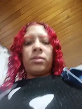 Chat XXX ao vivo de LITTLEJULES