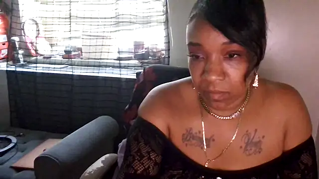 Chatroom XXX en direct de mzpretty444