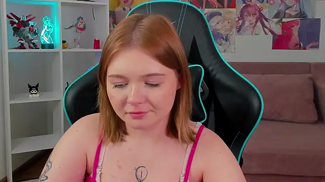 ElinaVale Chat XXX in diretta